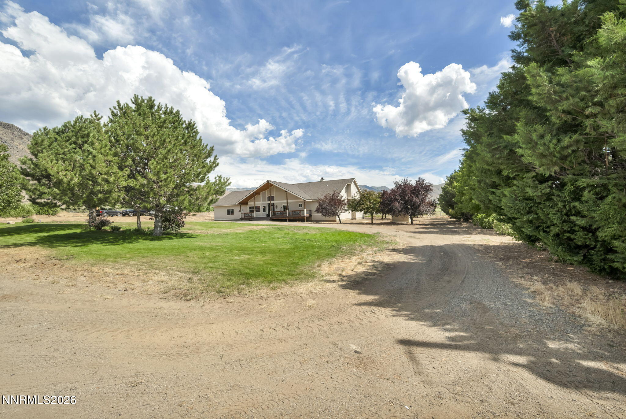1980 Larson Lane Property Photo 7