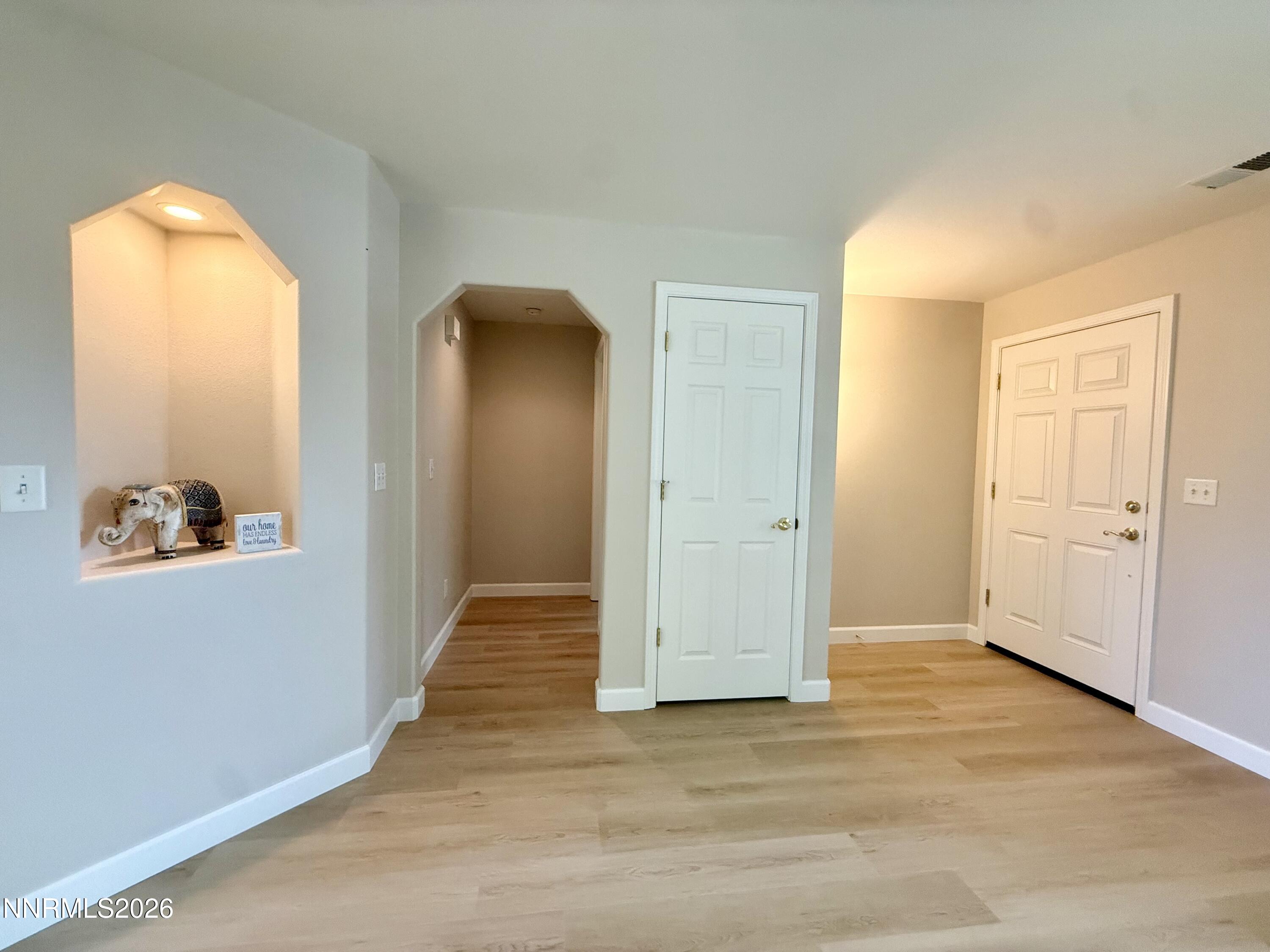 1394 Pin Oak Drive Property Photo 4