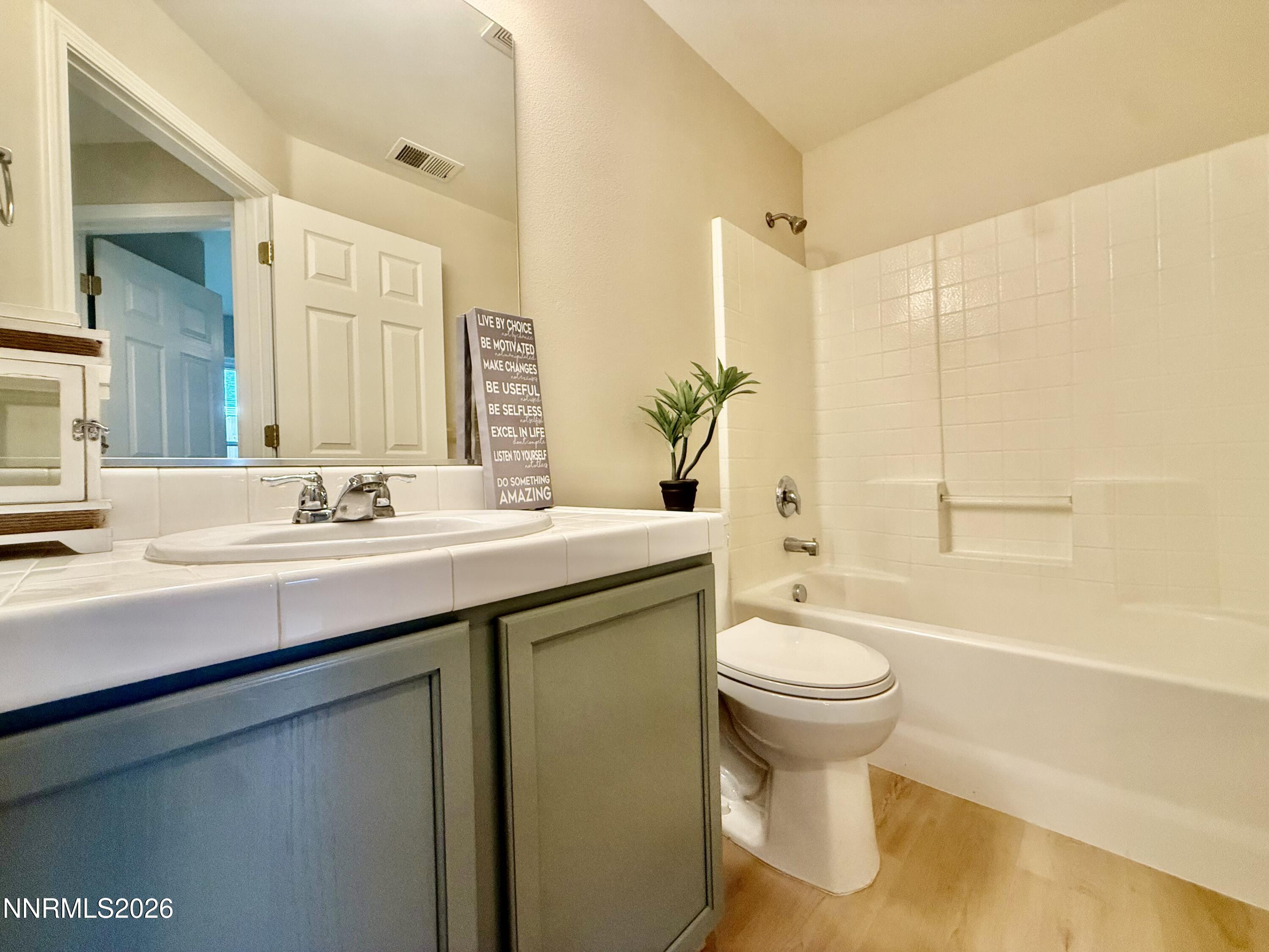 1394 Pin Oak Drive Property Photo 10
