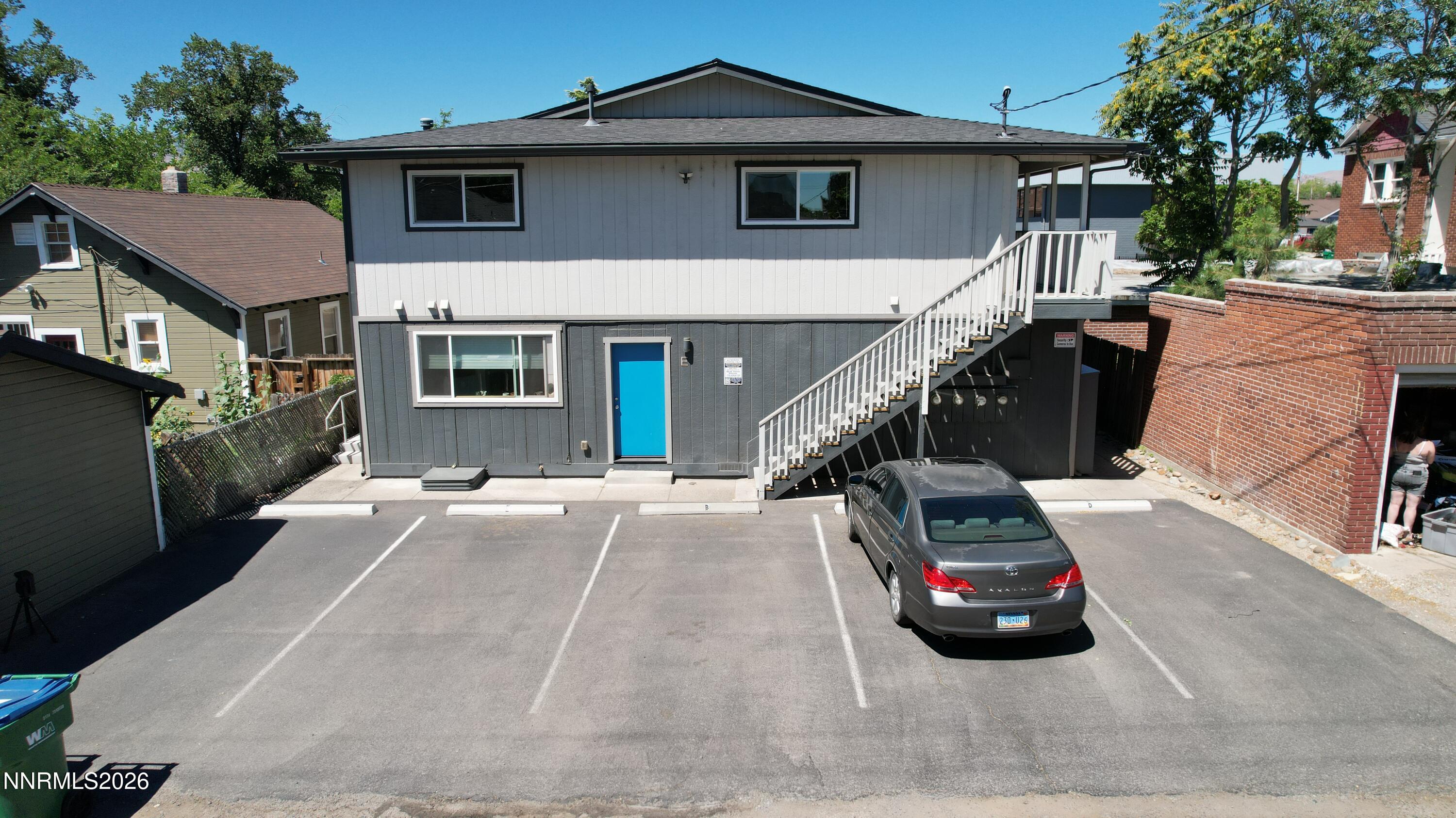 80 Vine Street Property Photo 4