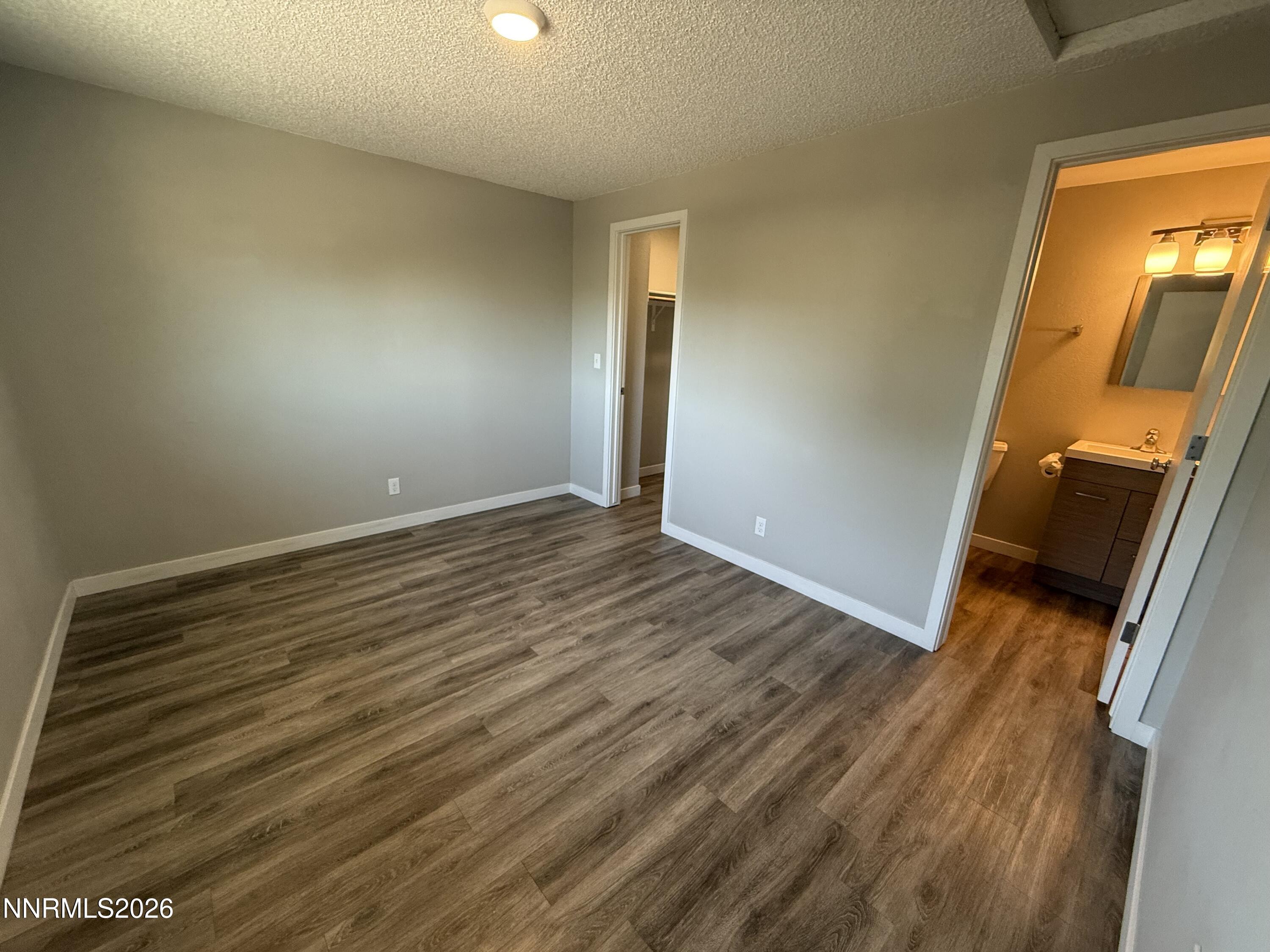80 Vine Street Property Photo 11