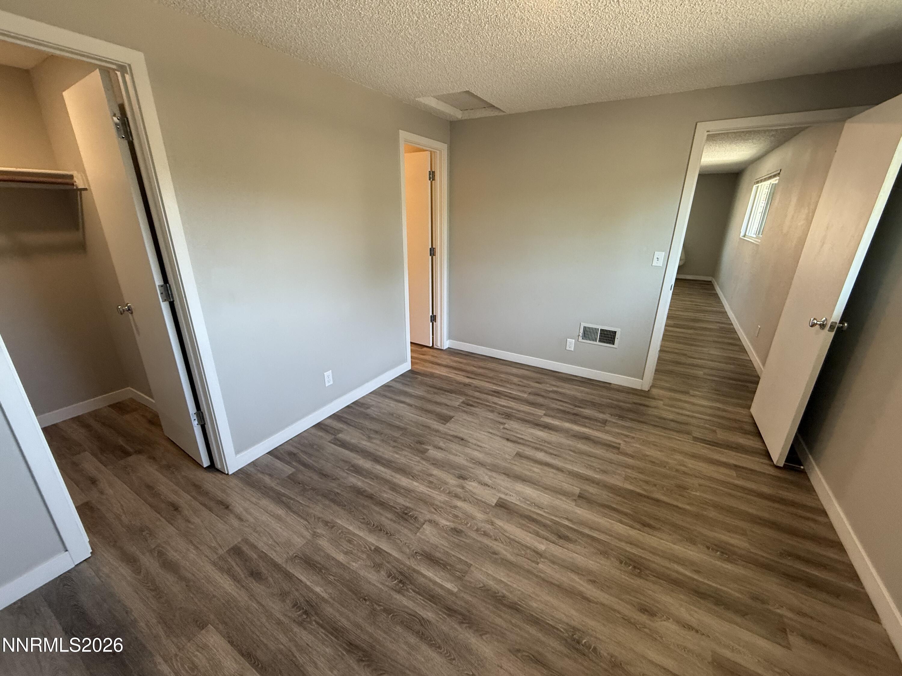 80 Vine Street Property Photo 12