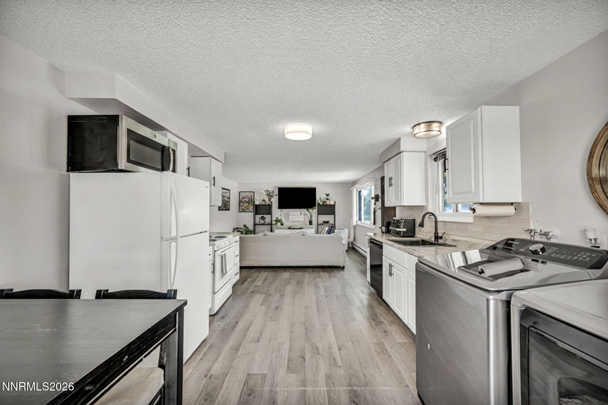 3400 Woodside Drive Apt 24 Property Photo 17