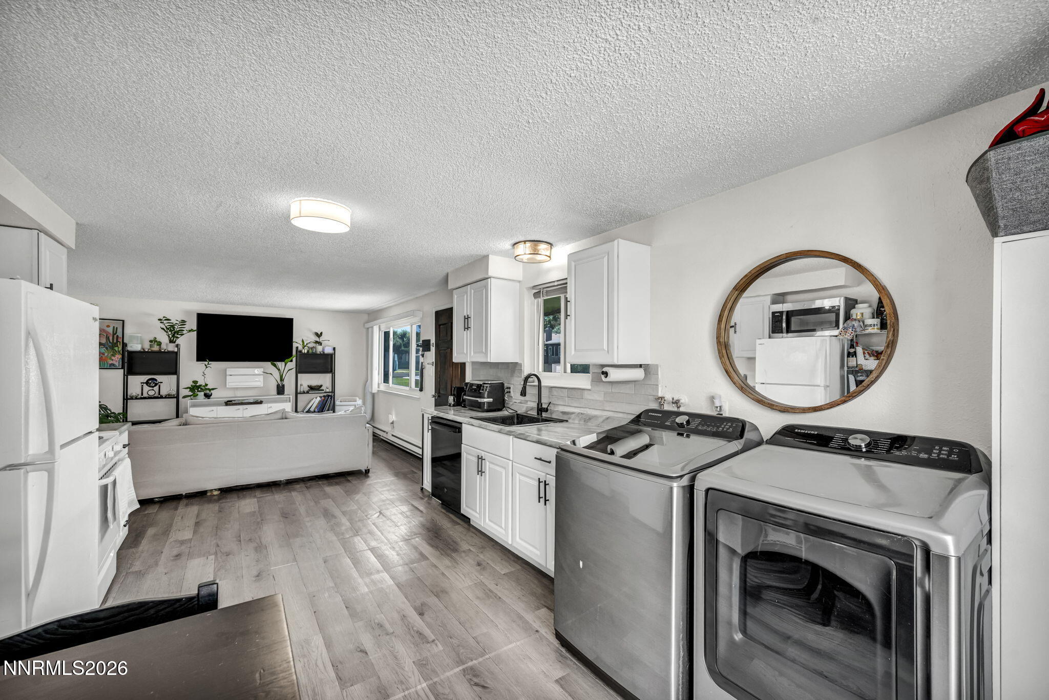 3400 Woodside Drive Apt 24 Property Photo 18