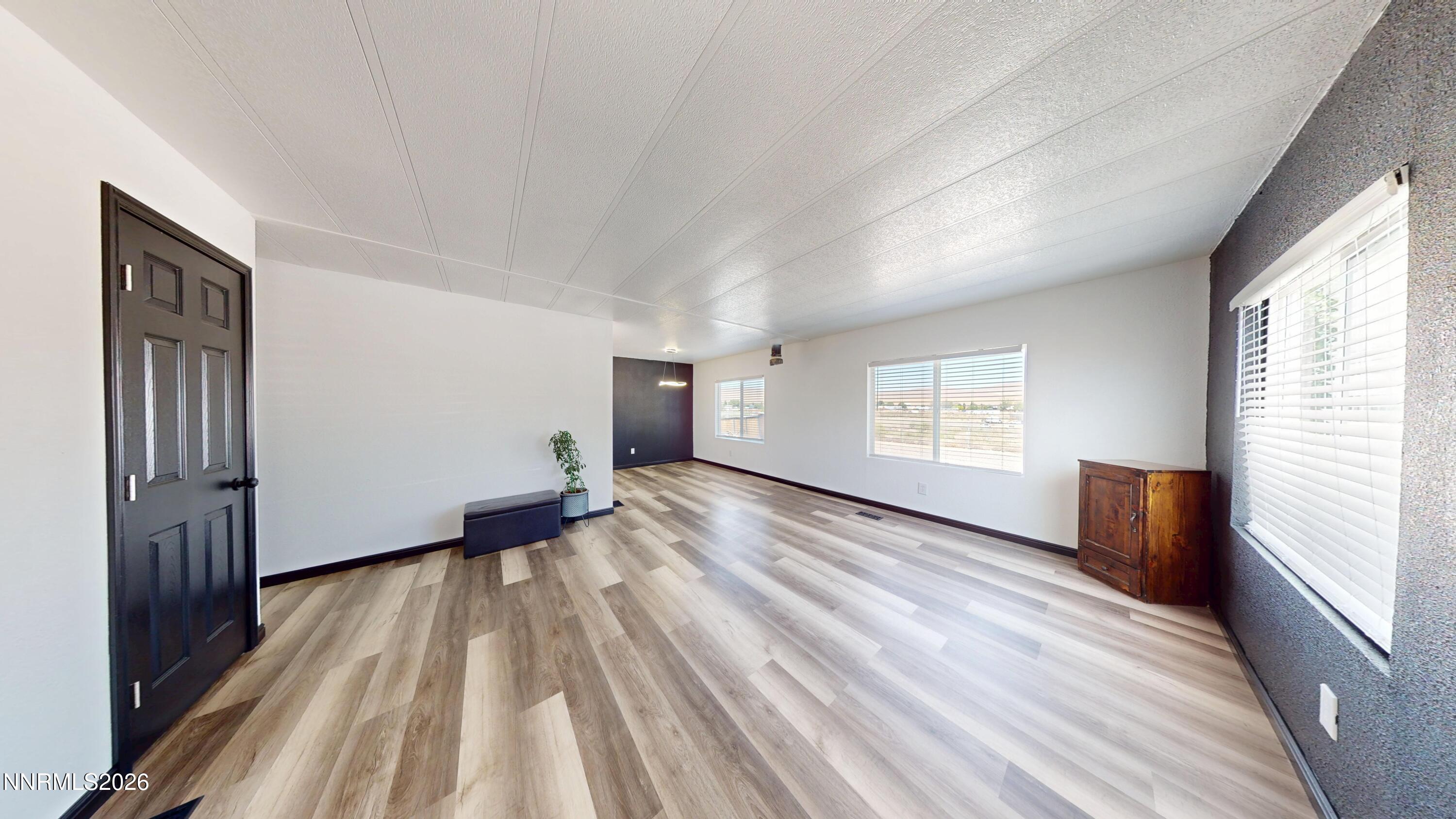10335 Robbie Circle Property Photo 5