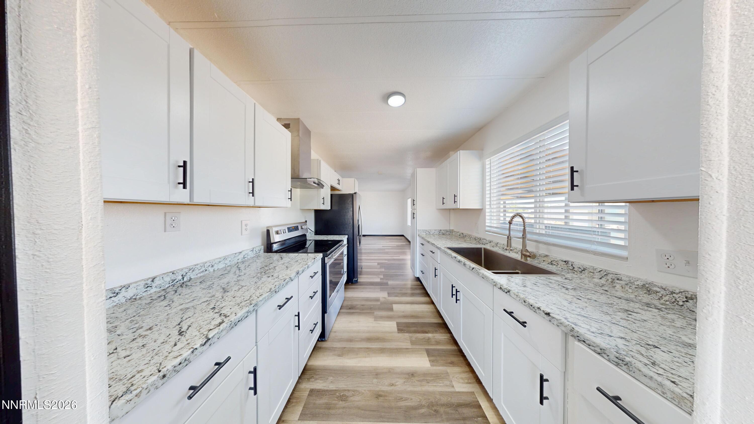 10335 Robbie Circle Property Photo 6