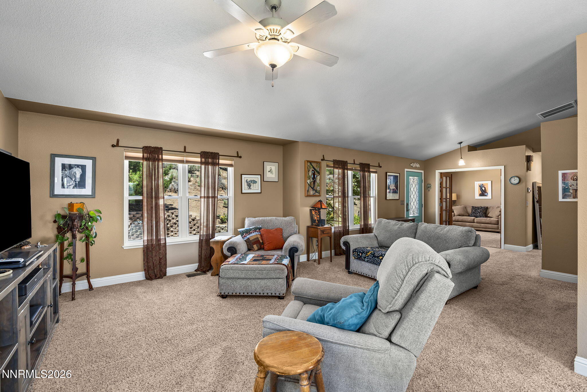 305 Flicker Circle Property Photo 7