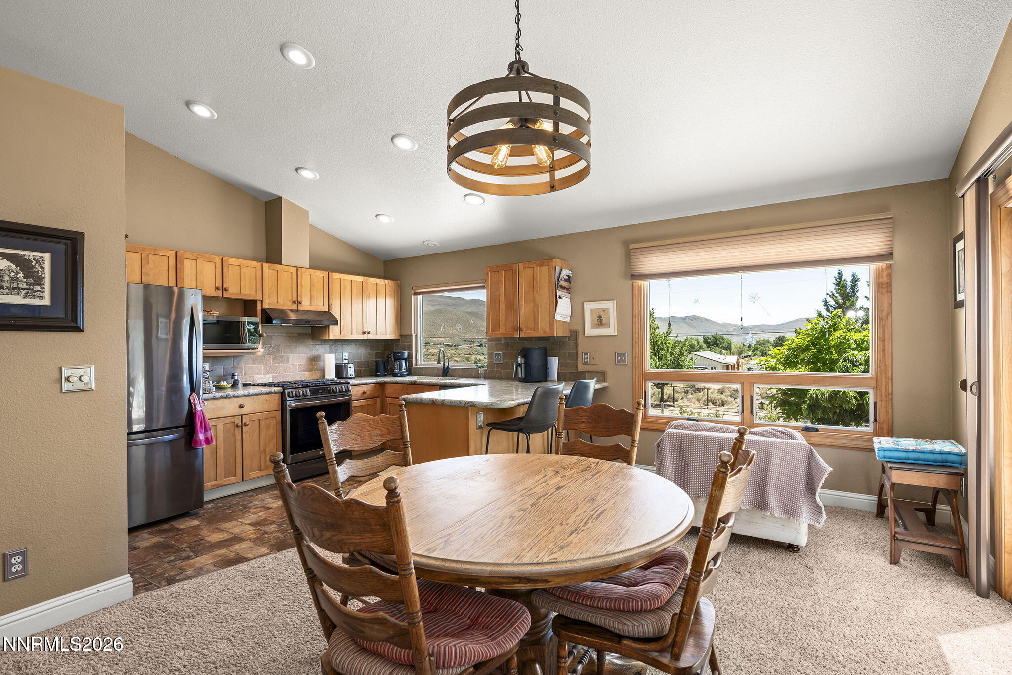 305 Flicker Circle Property Photo 10