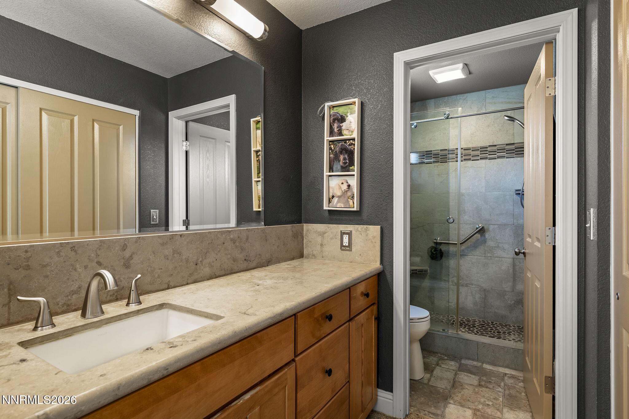 305 Flicker Circle Property Photo 15