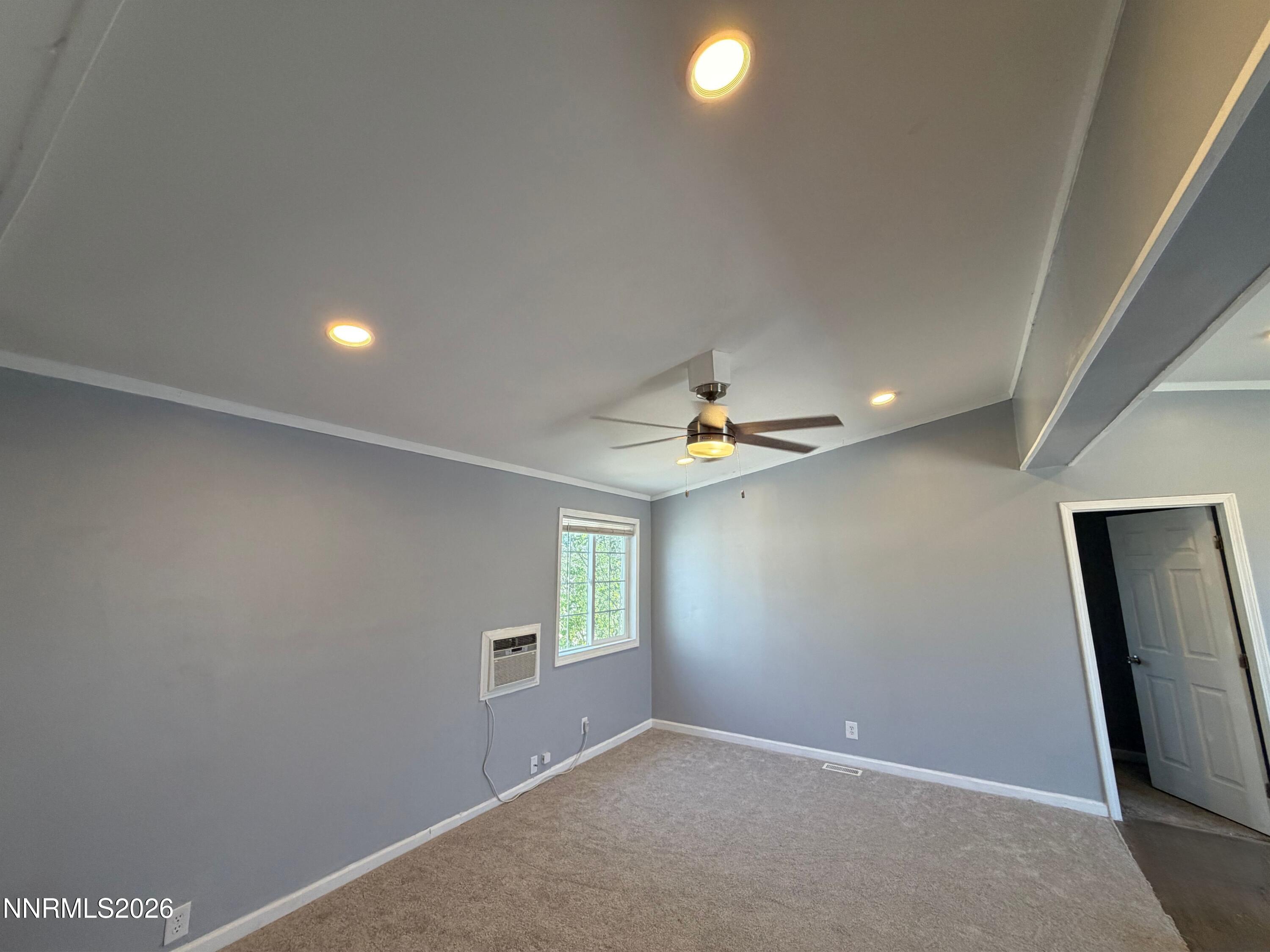 1940 Utah Avenue Property Photo 6