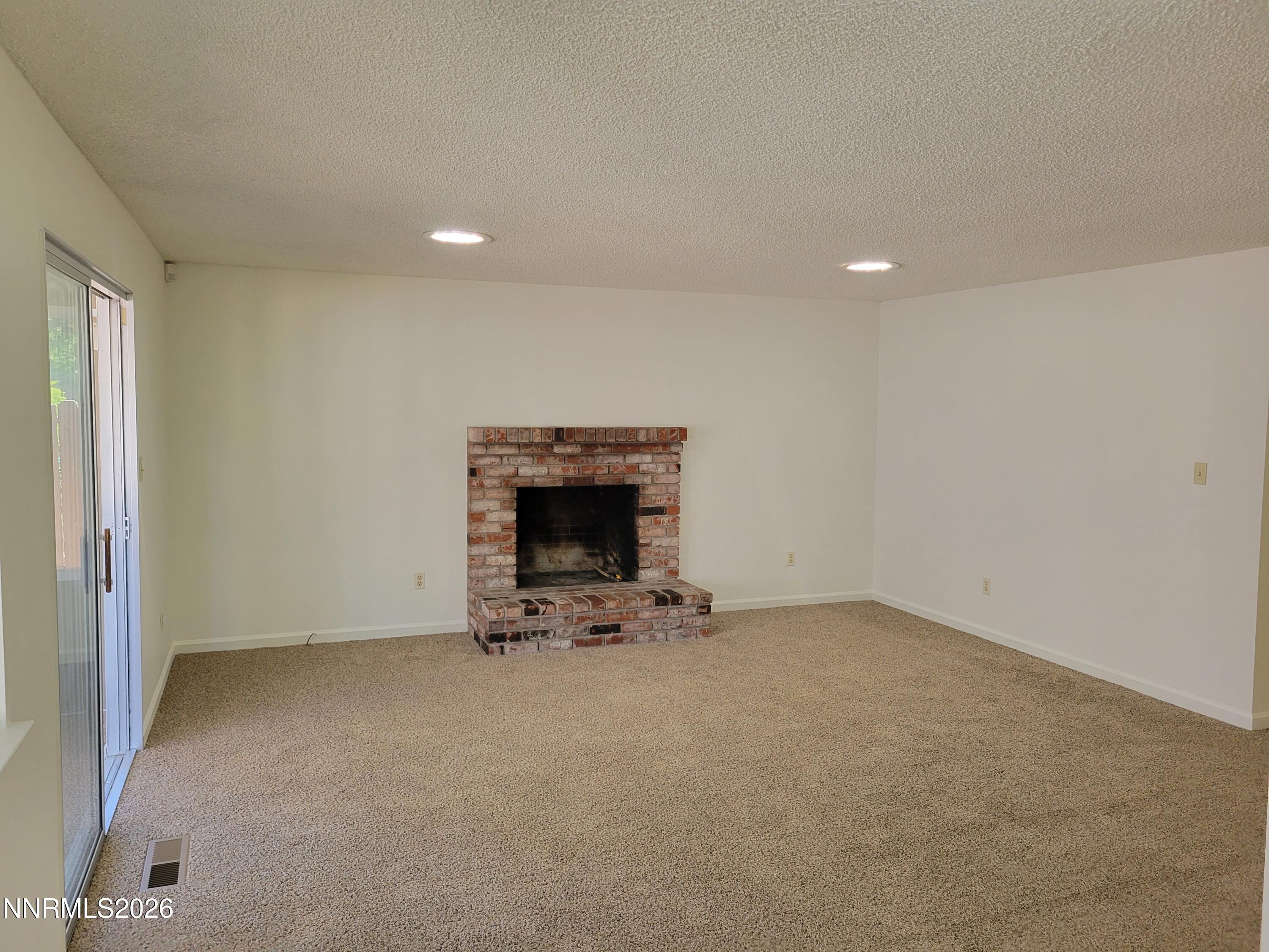 1935 Howard Drive Property Photo 2
