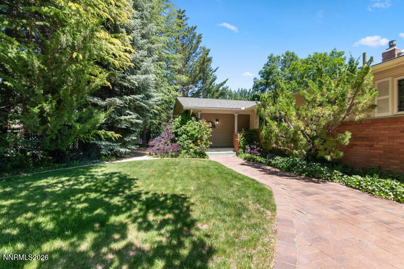 2370 Skyline Boulevard Property Photo 4