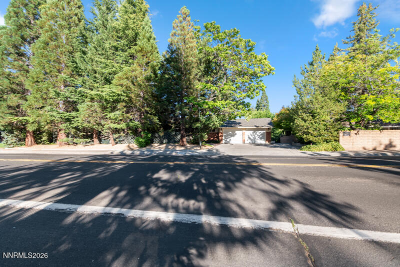 2370 Skyline Boulevard Property Photo 6