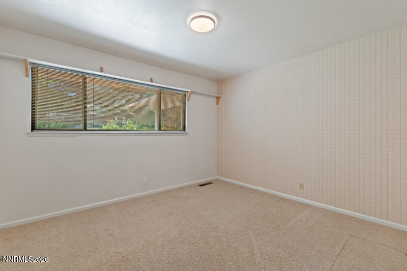 2370 Skyline Boulevard Property Photo 27