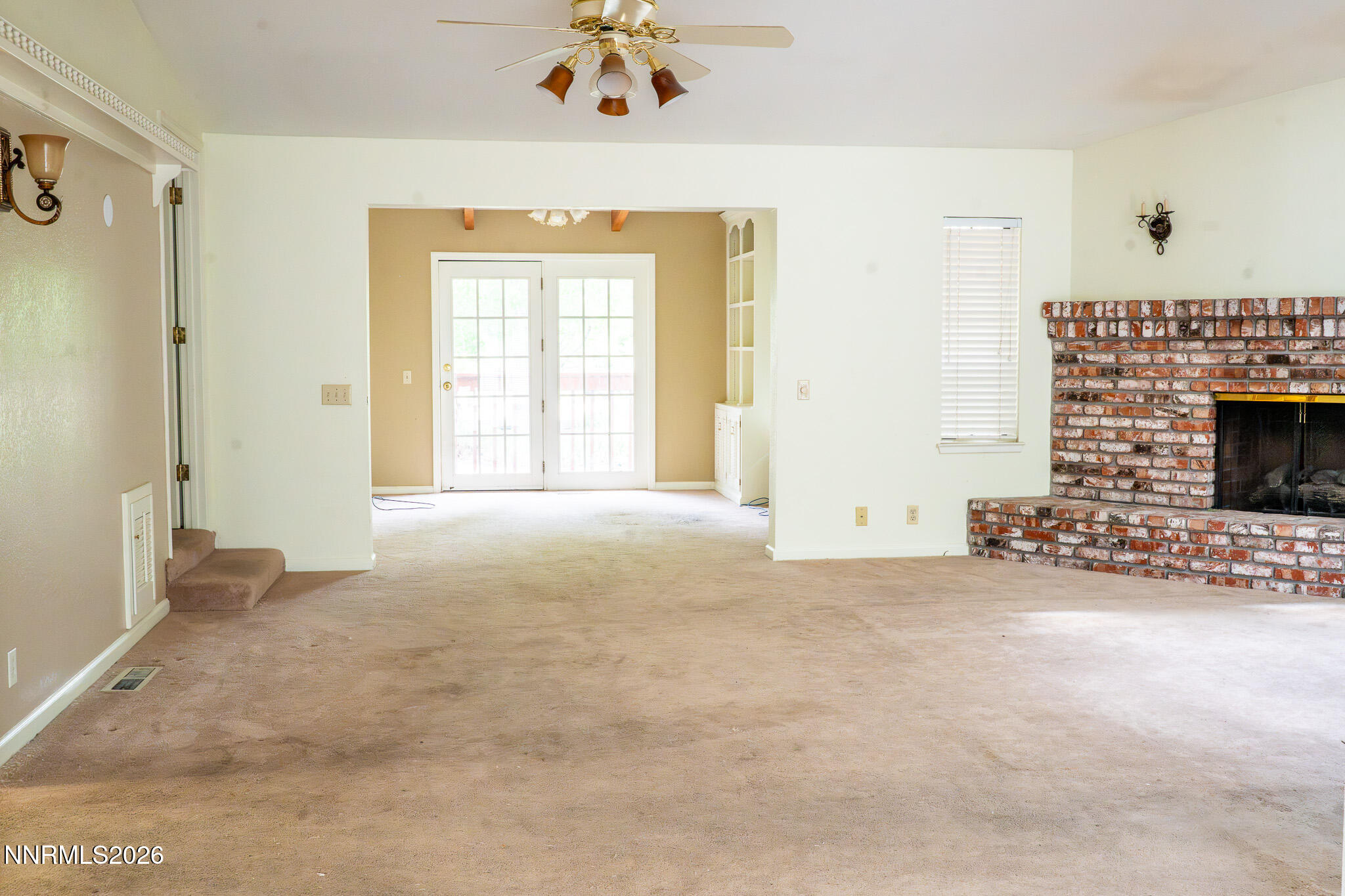 2285 Hedgewood Drive Property Photo 7