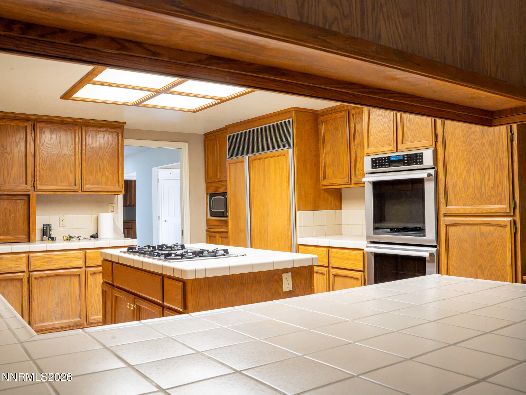 2285 Hedgewood Drive Property Photo 10