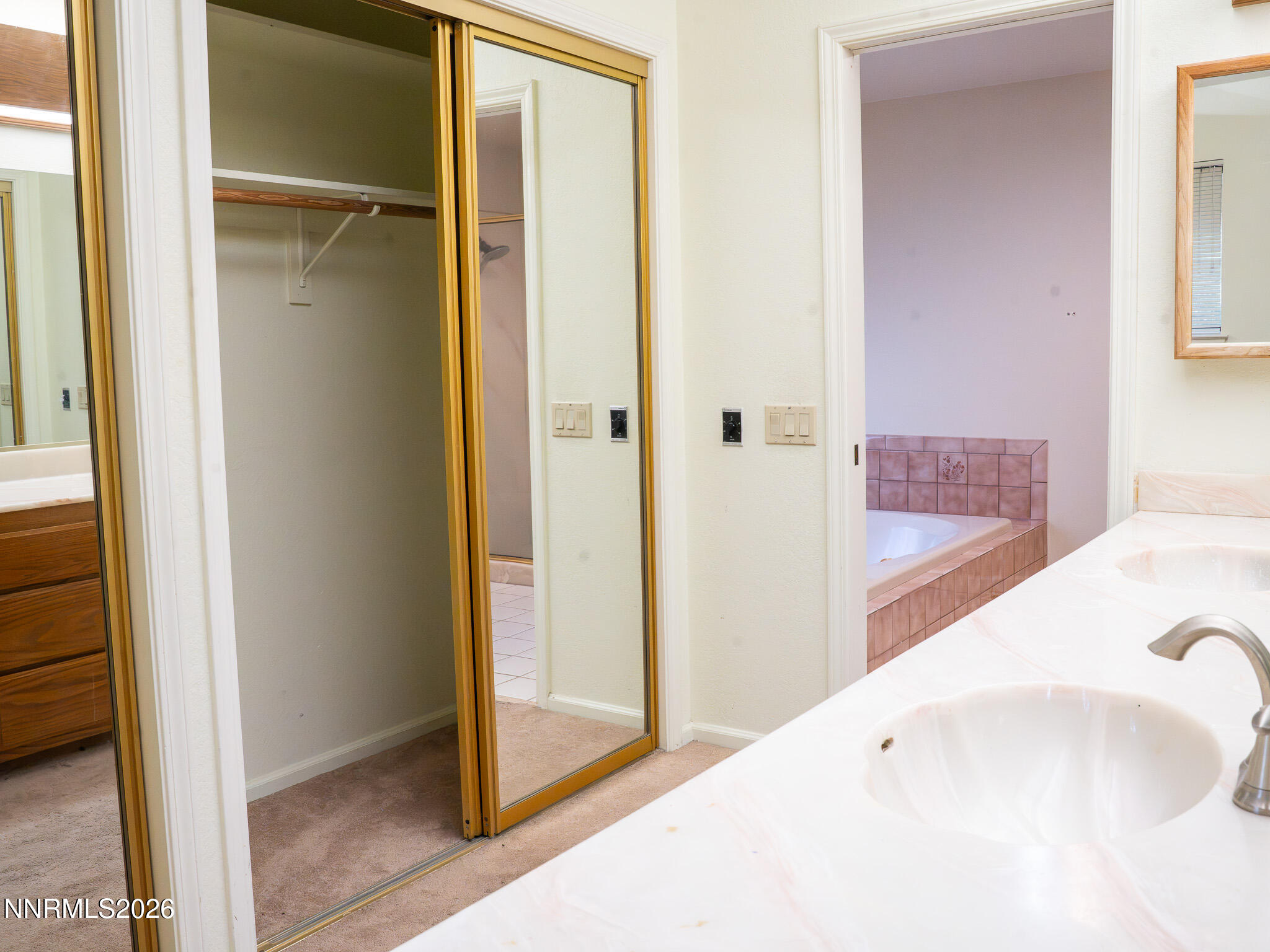 2285 Hedgewood Drive Property Photo 39