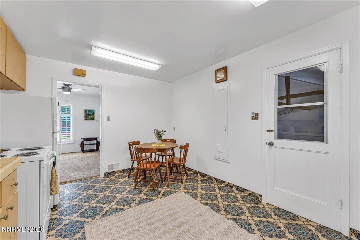 725 Wilkinson Avenue Property Photo 9