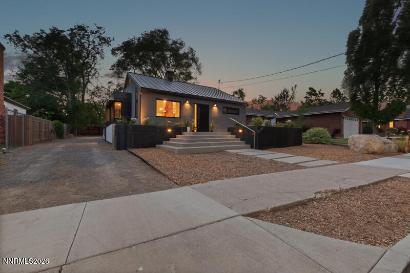 1347 Gordon Avenue Property Photo 1