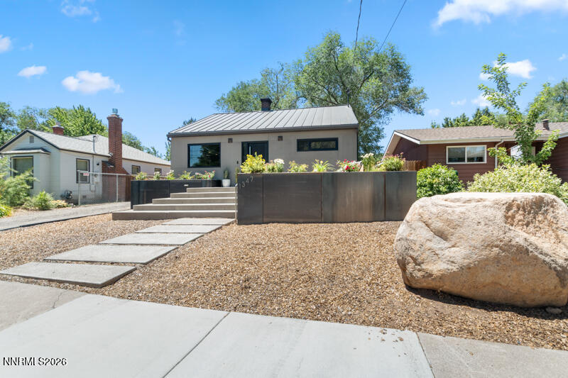 1347 Gordon Avenue Property Photo 4