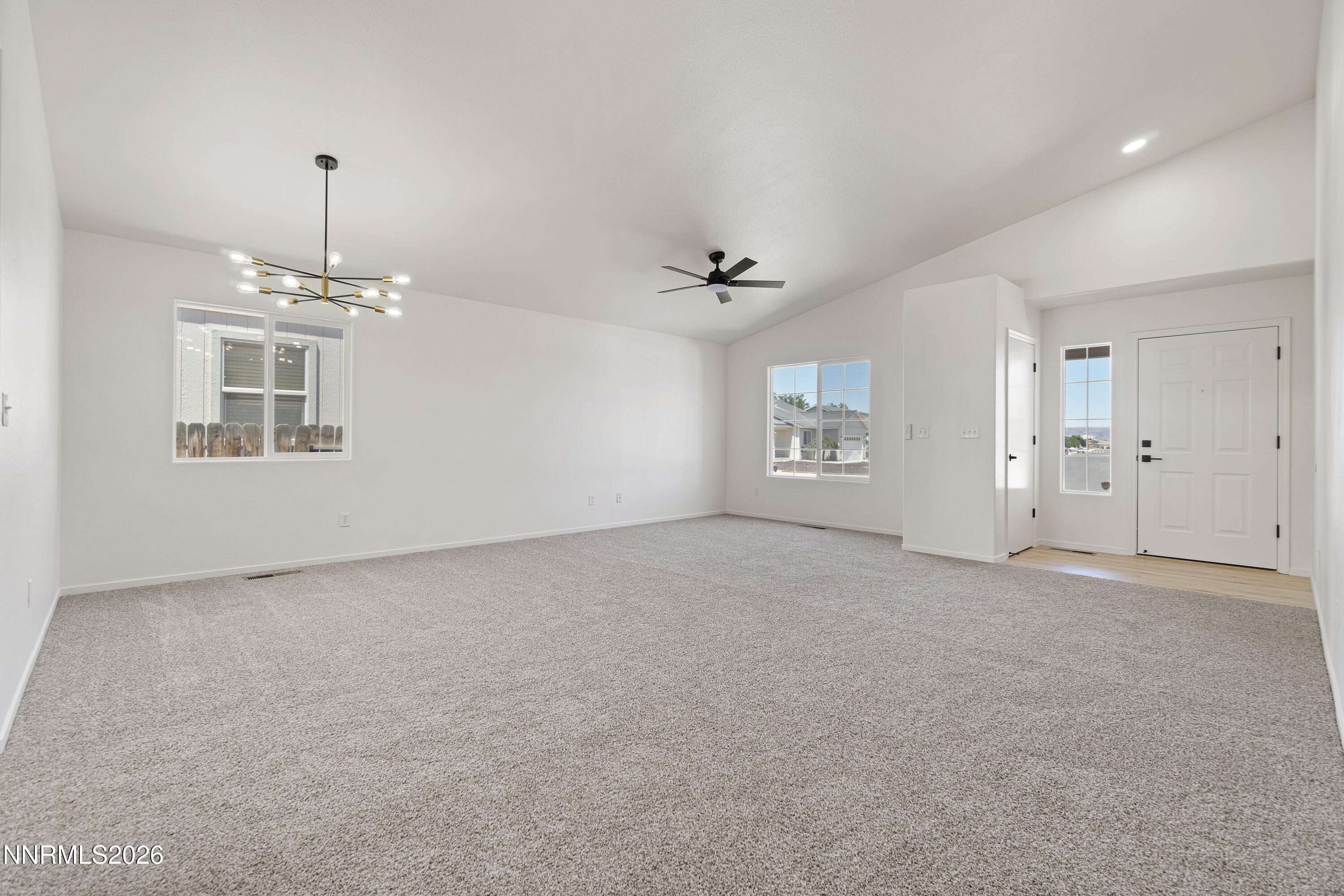 419 Sunshine Lane Property Photo 9