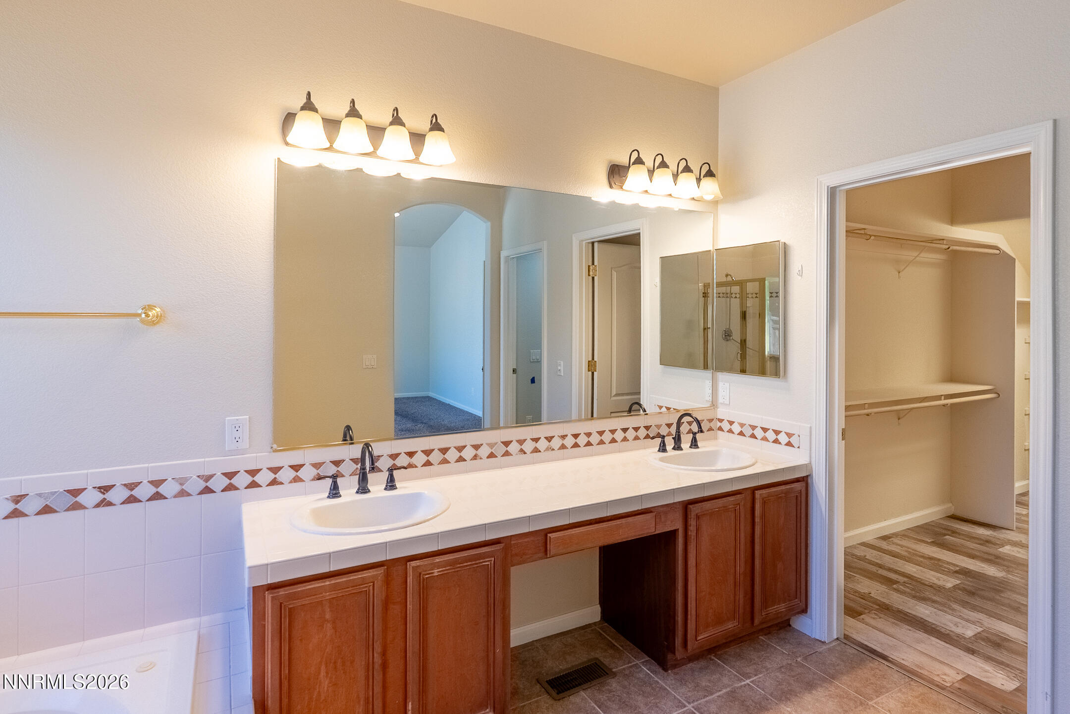 3241 Compase Court Property Photo 28