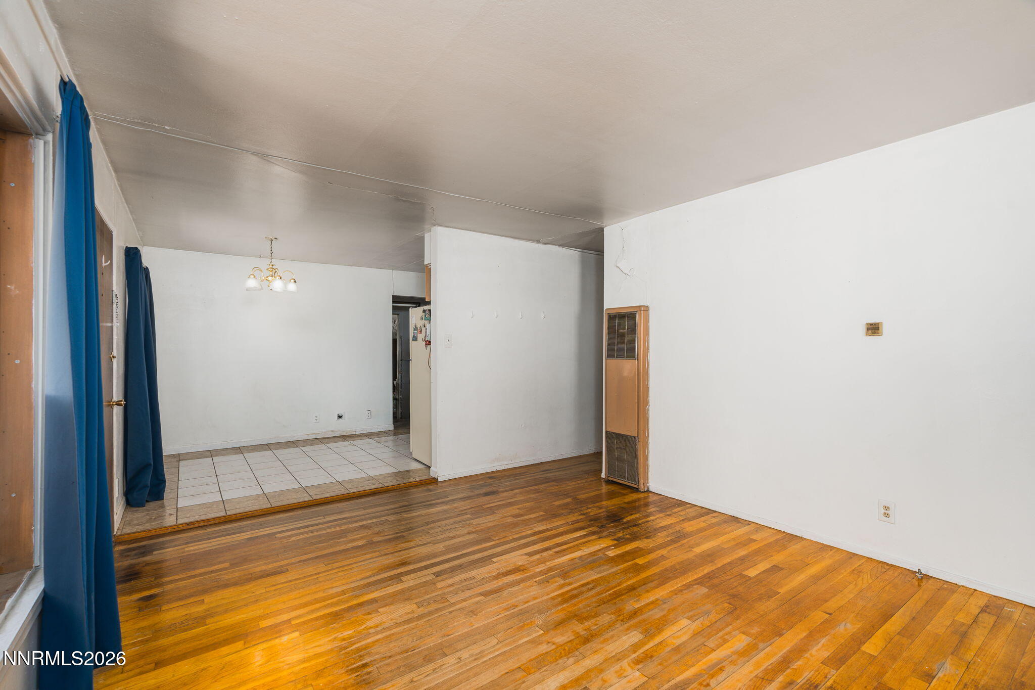 1370 Castle Way Property Photo 6