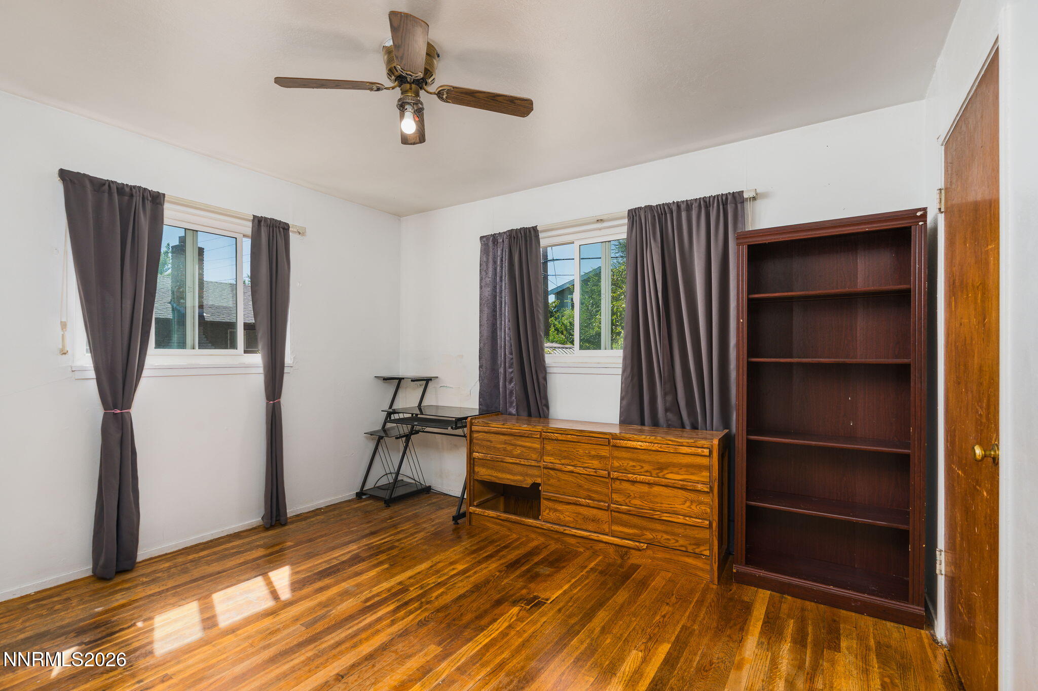 1370 Castle Way Property Photo 15