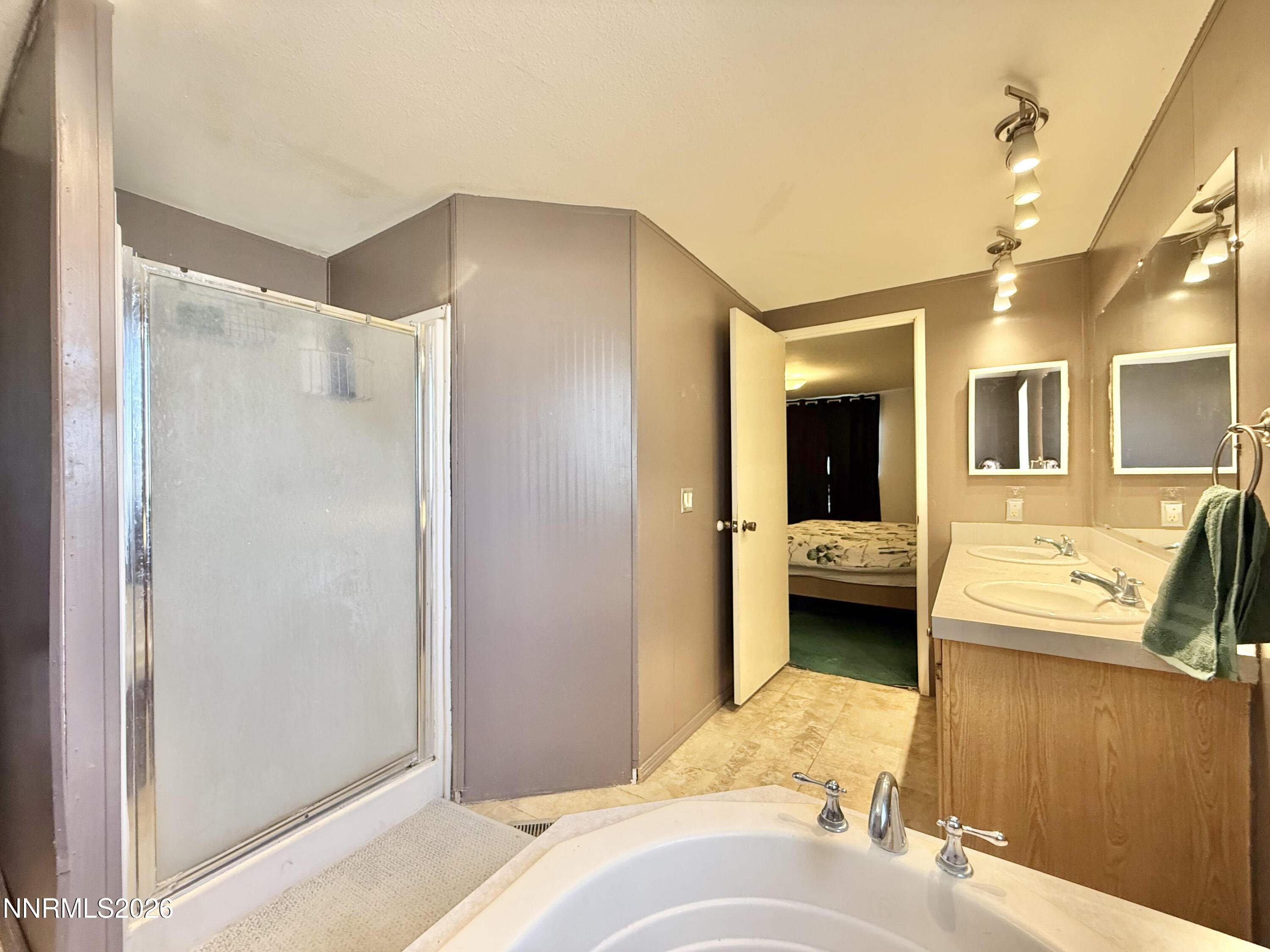 18665 Goodness Way Property Photo 21