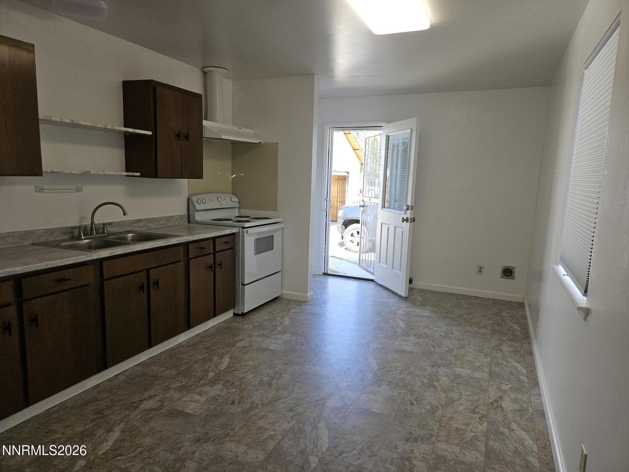 515-517 Wildes Street Property Photo 12
