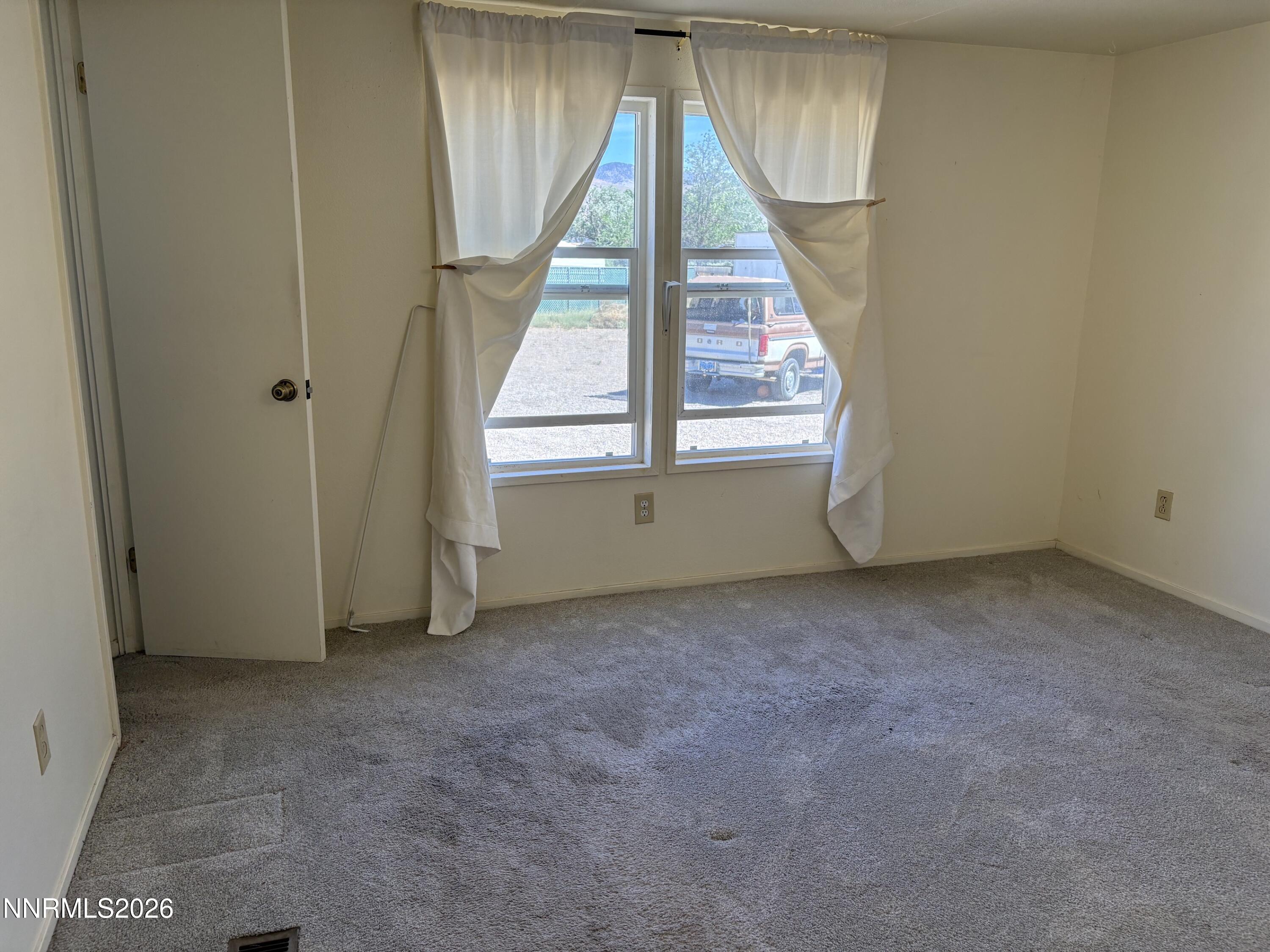 212 Coons Circle C Property Photo 10