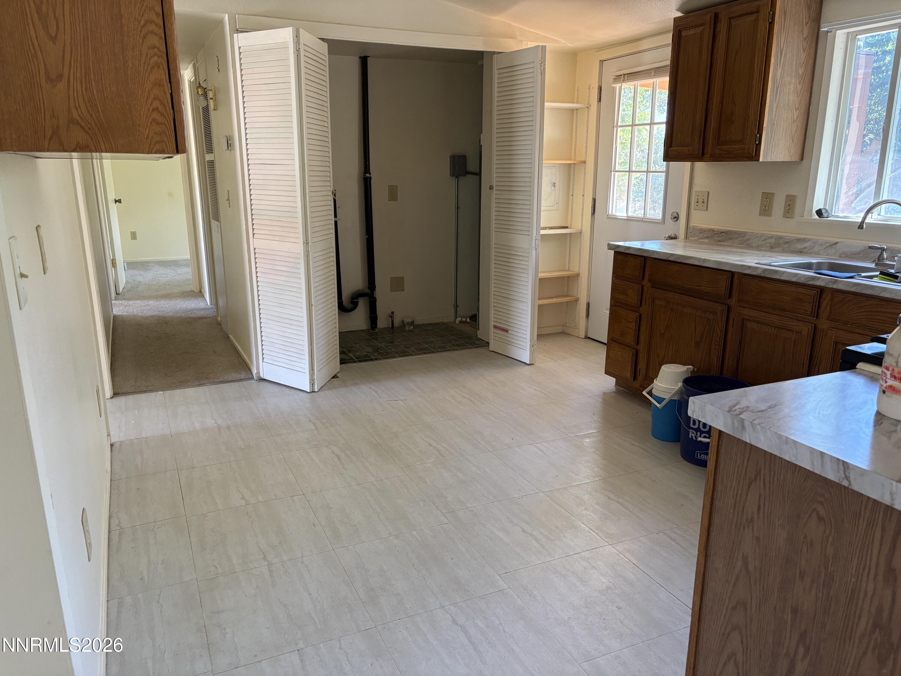 212 Coons Circle C Property Photo 12