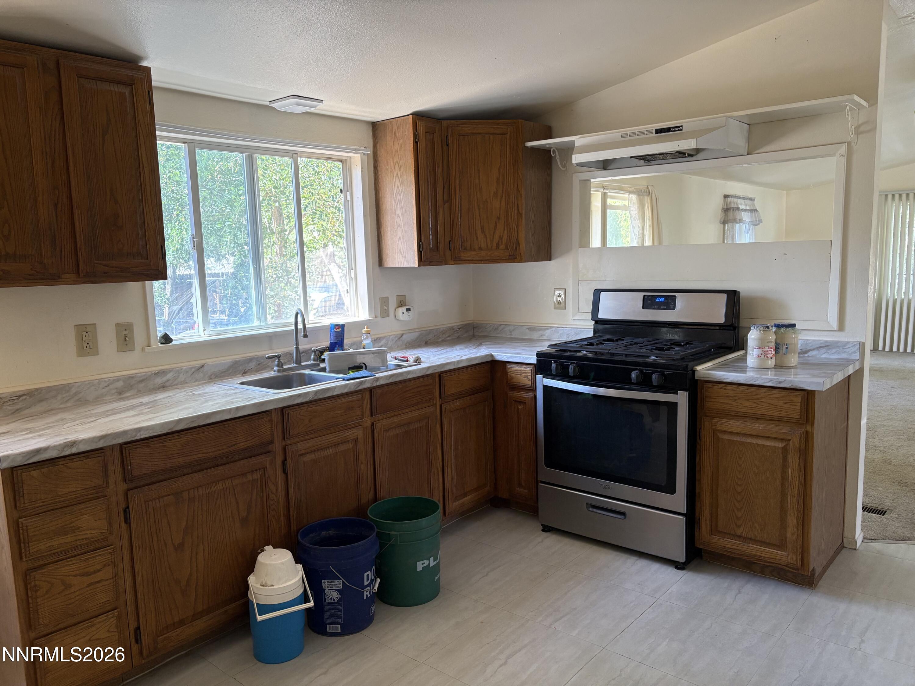 212 Coons Circle C Property Photo 13