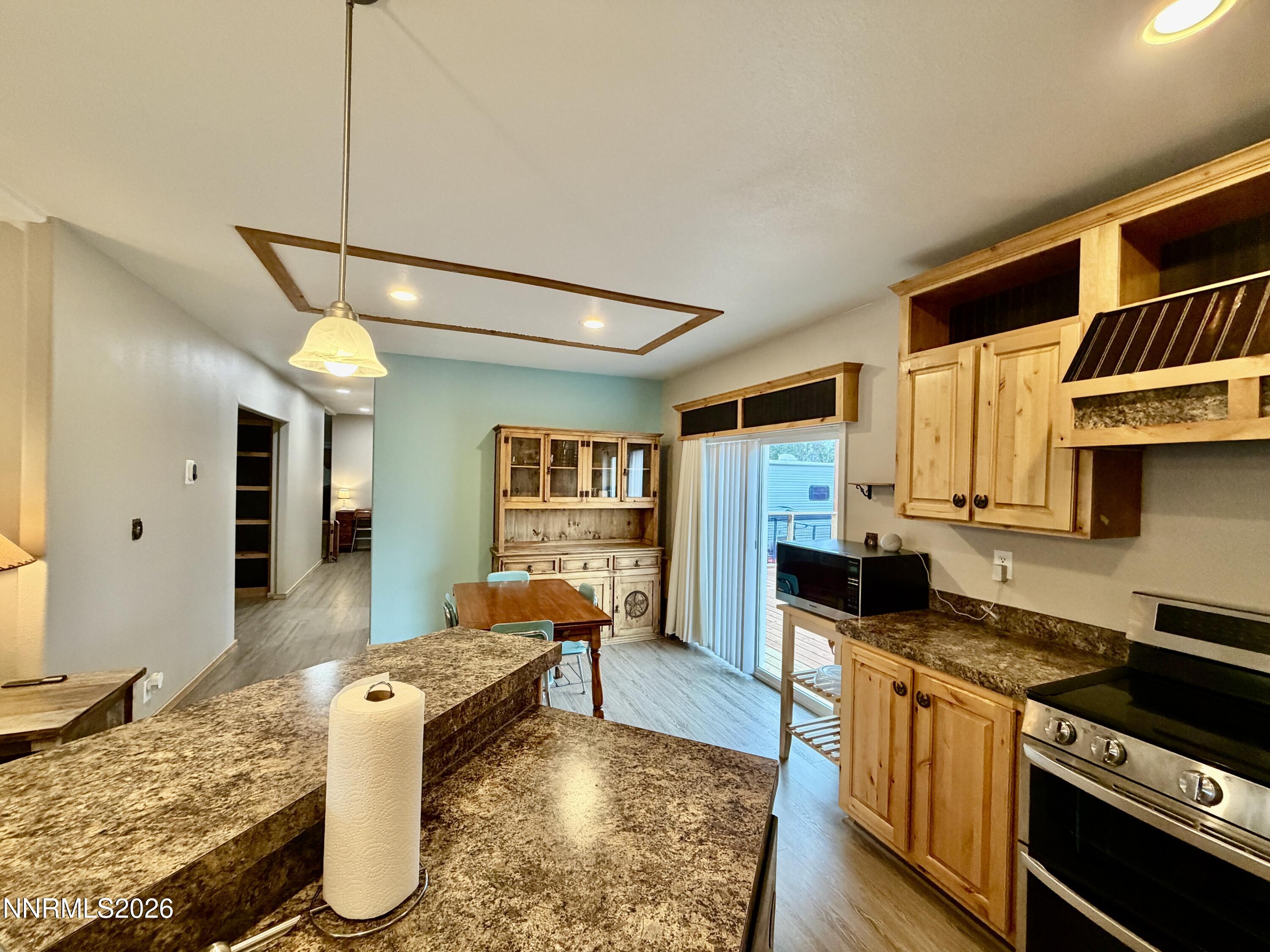 7990 Sunset Drive Property Photo 9