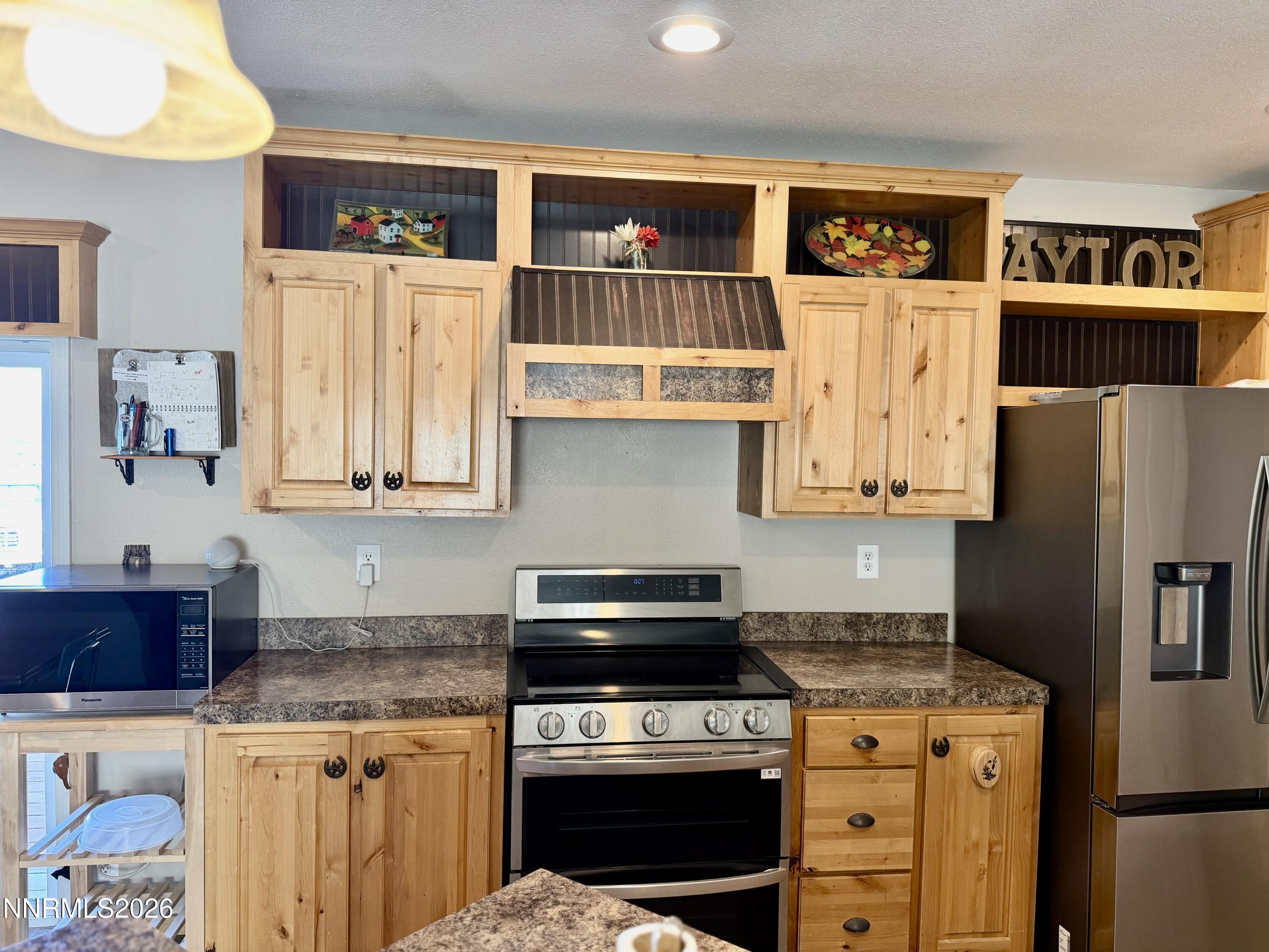 7990 Sunset Drive Property Photo 11