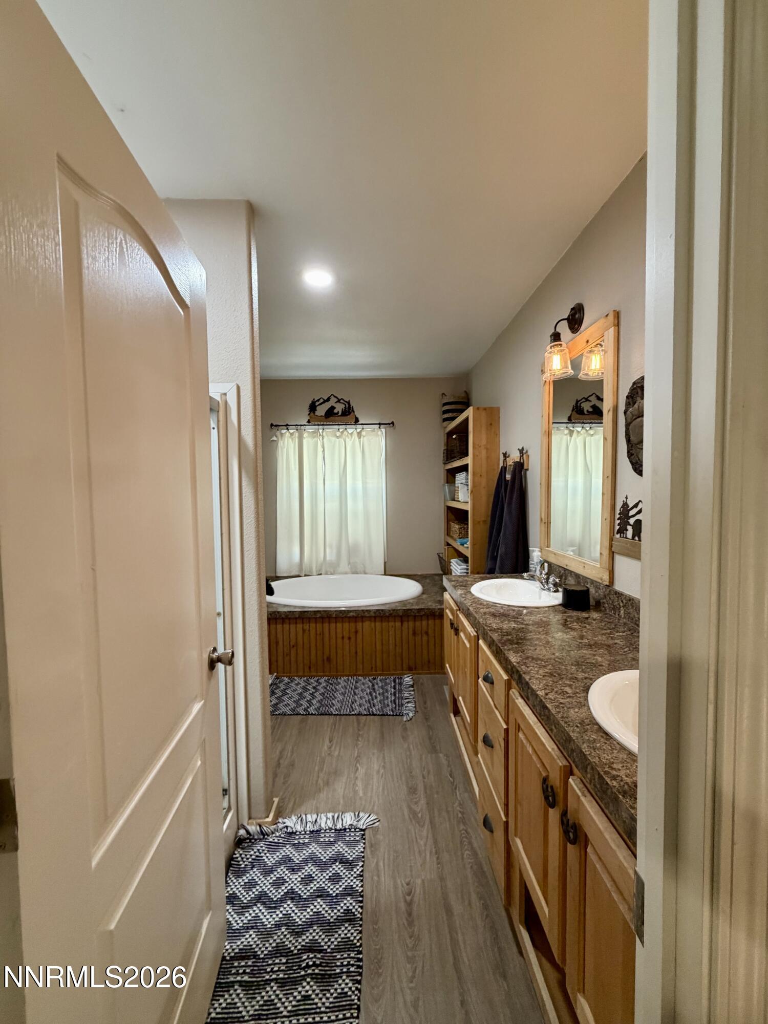 7990 Sunset Drive Property Photo 19