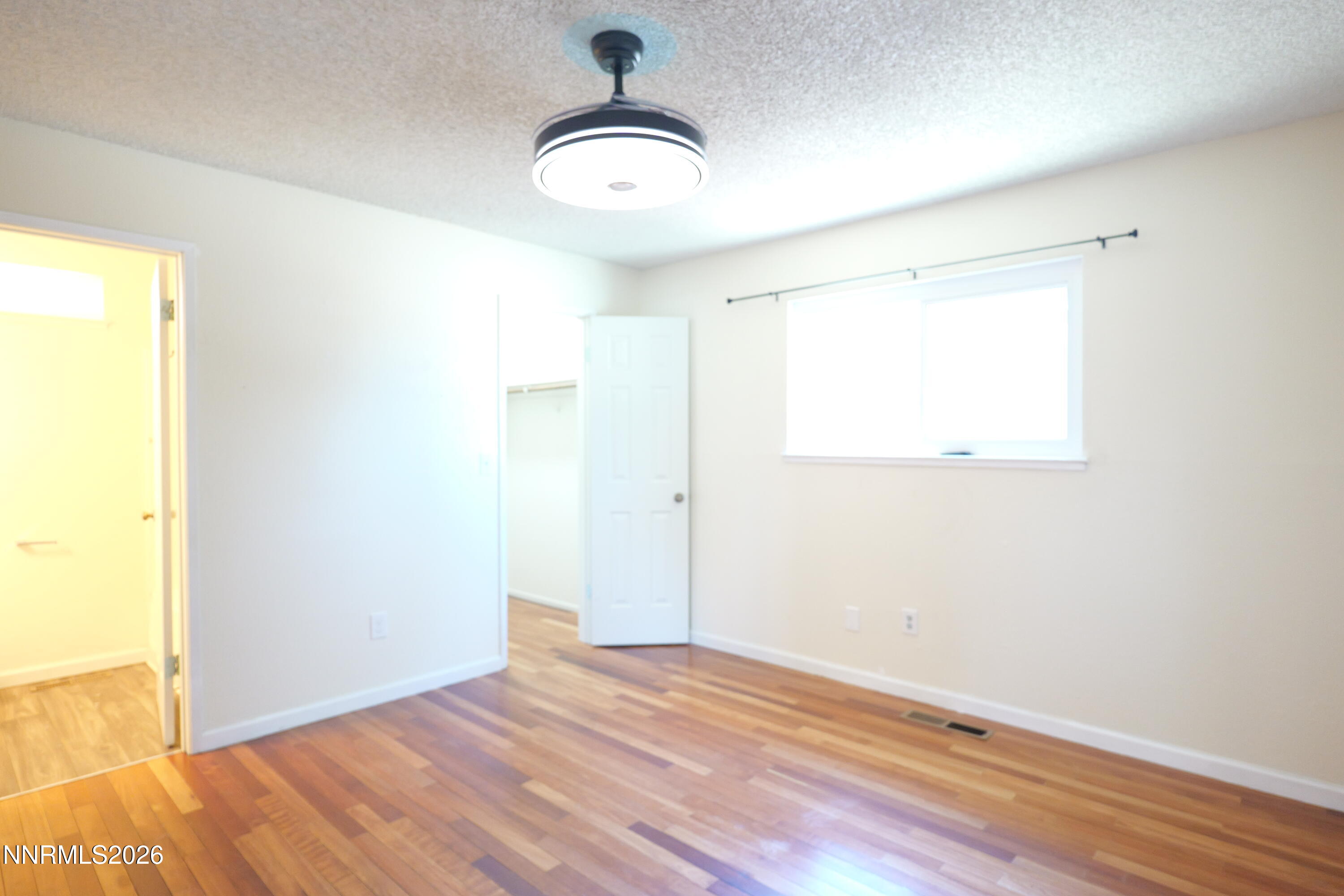 194 6th Street Property Photo 6