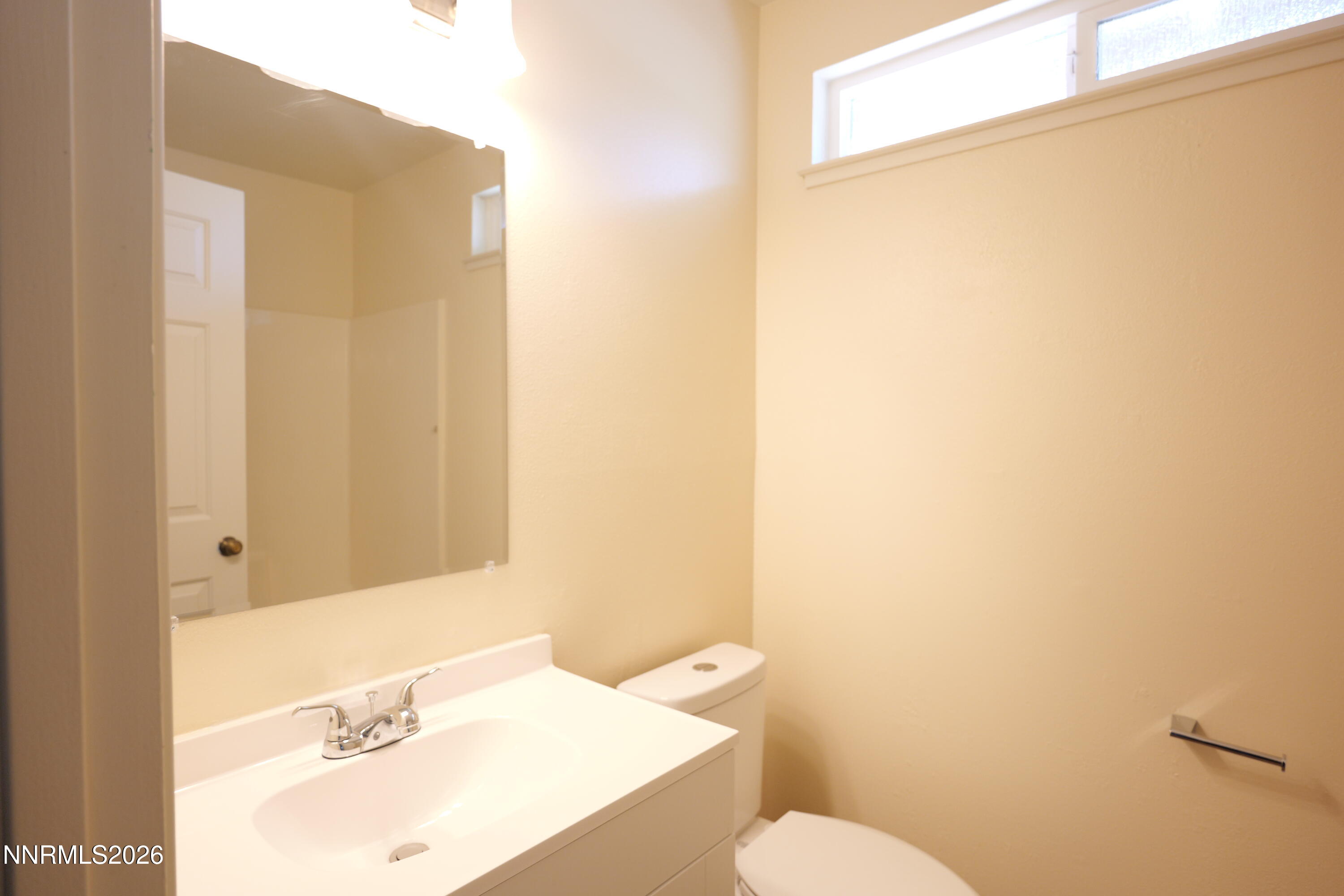 194 6th Street Property Photo 7