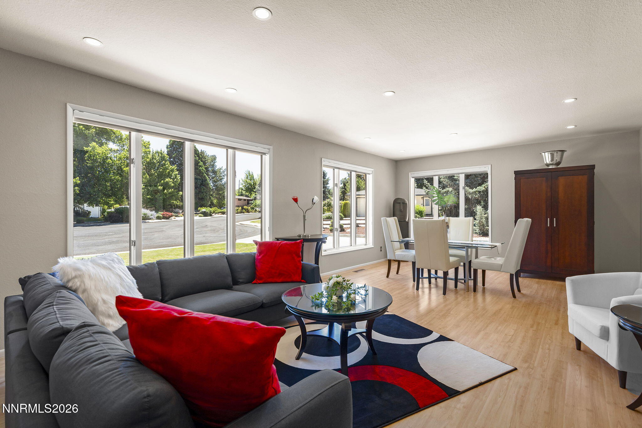 1505 Krupp Circle Property Photo 8