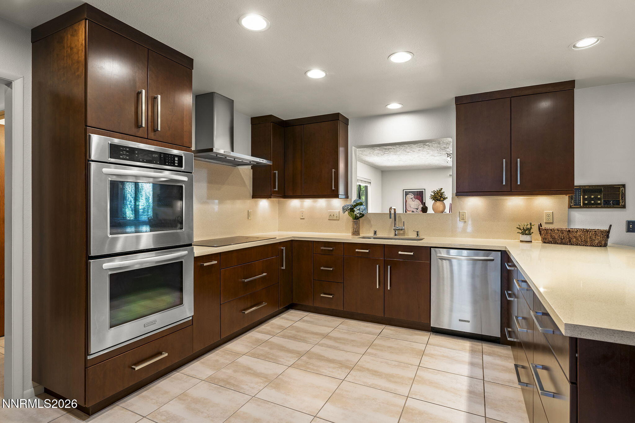 1505 Krupp Circle Property Photo 18