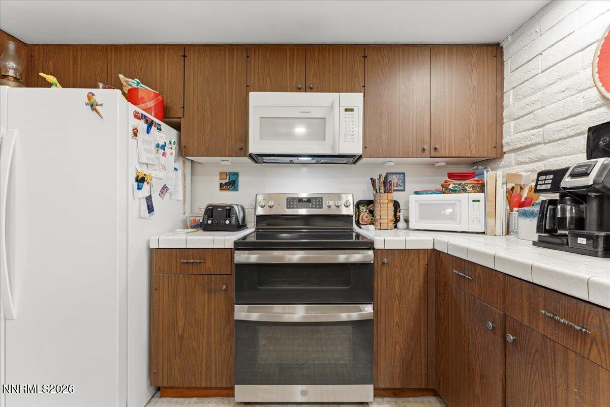 1200 Riverside Drive 1200 Property Photo 15