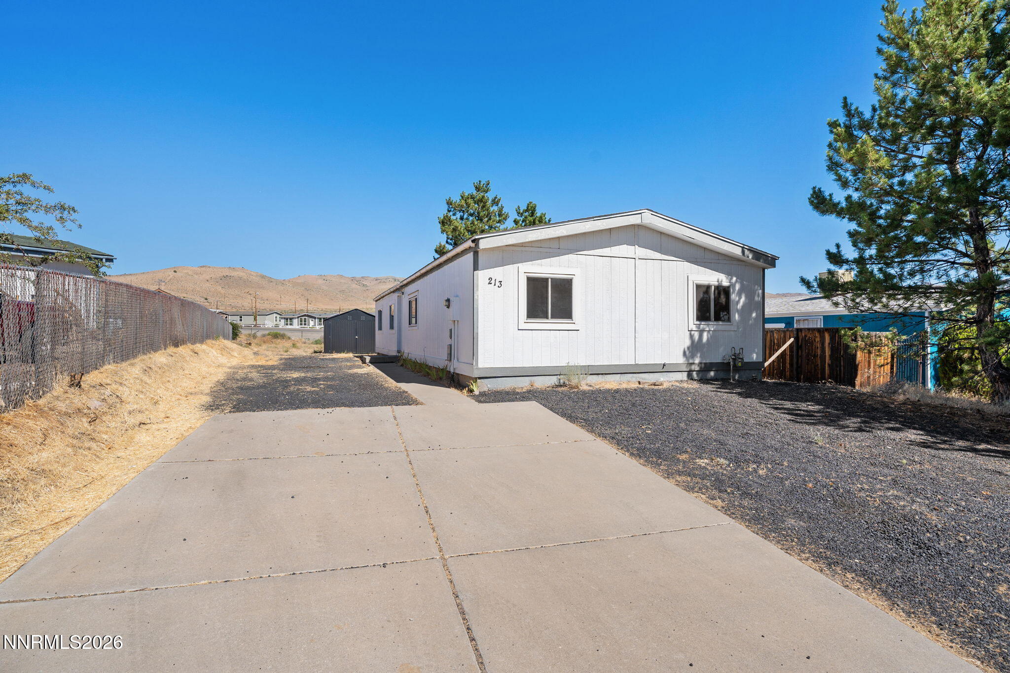 213 E Miriam Way Property Photo 1