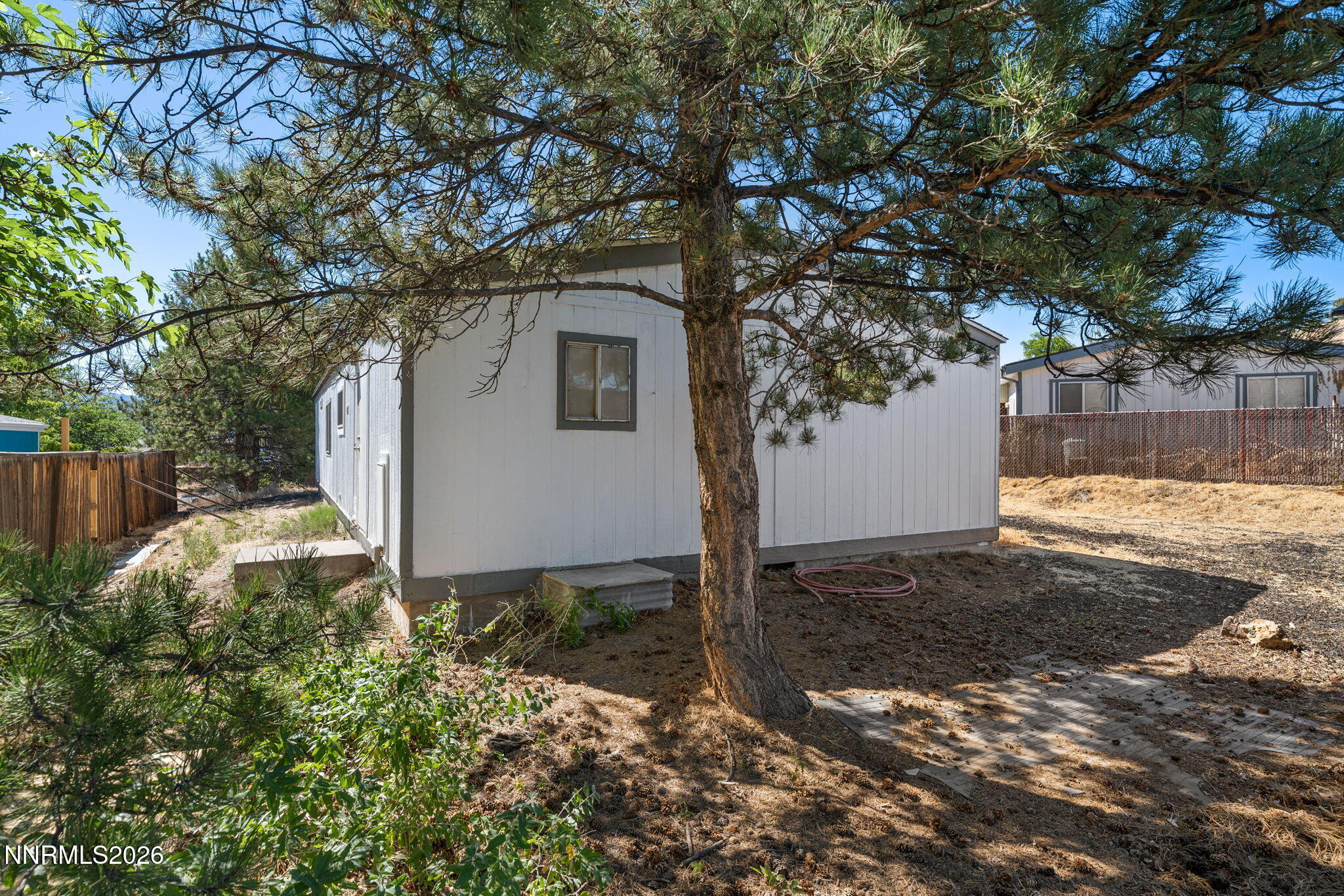 213 E Miriam Way Property Photo 5