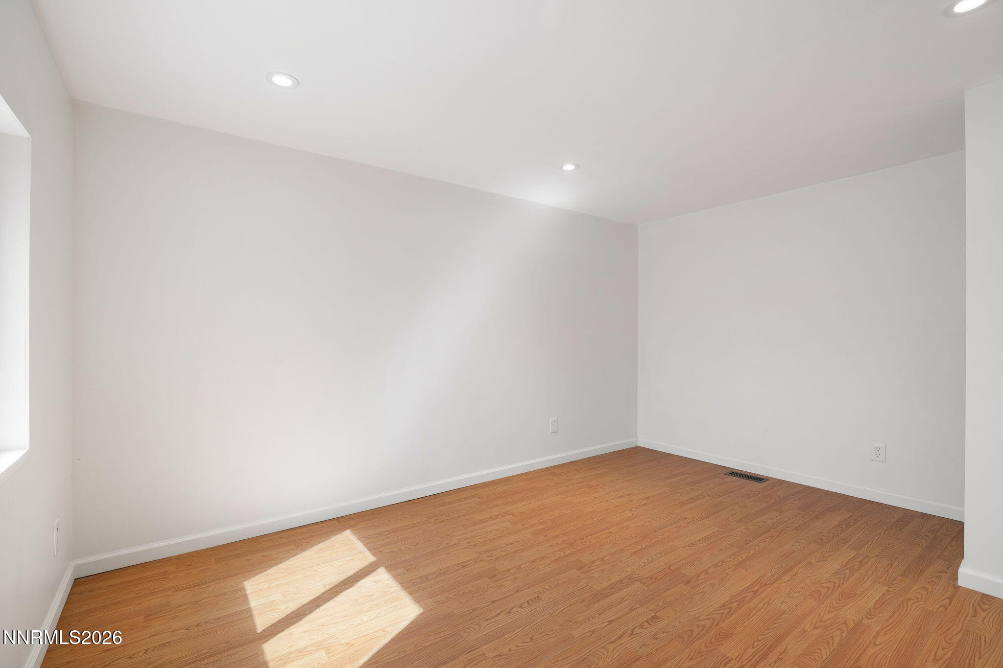 213 E Miriam Way Property Photo 19
