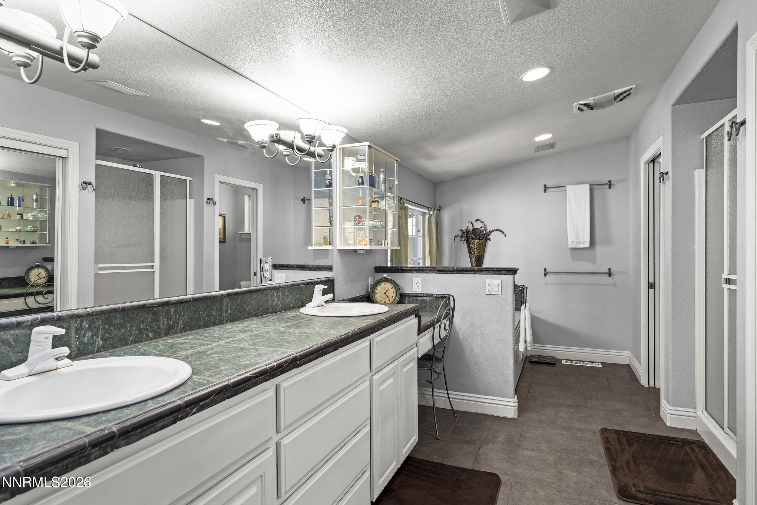 1064 Lucerne Way Property Photo 17