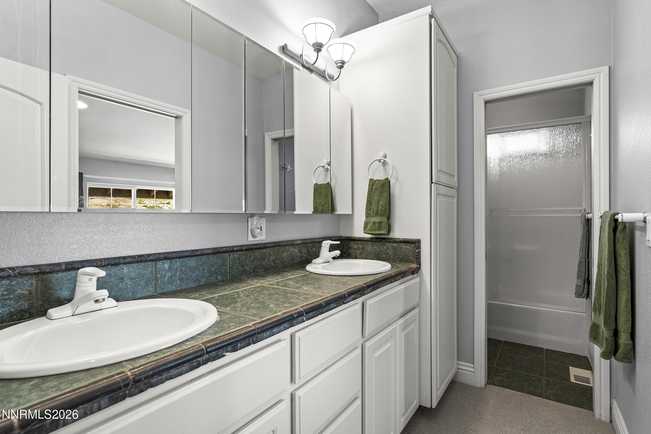 1064 Lucerne Way Property Photo 20