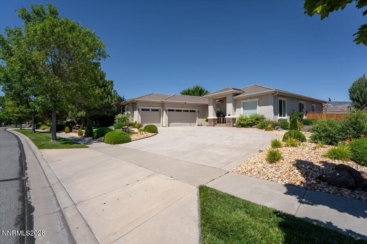 7330 Island Queen Drive Property Photo 6