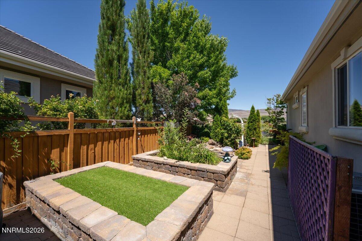 7330 Island Queen Drive Property Photo 32