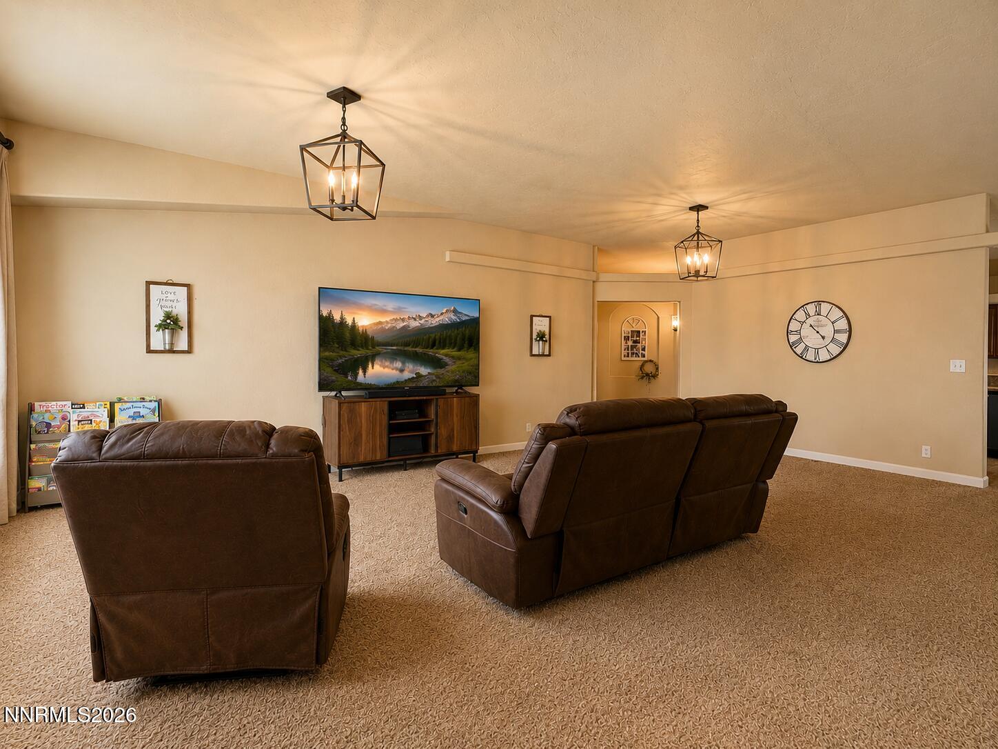 4755 Saddlehorn Drive Property Photo 4