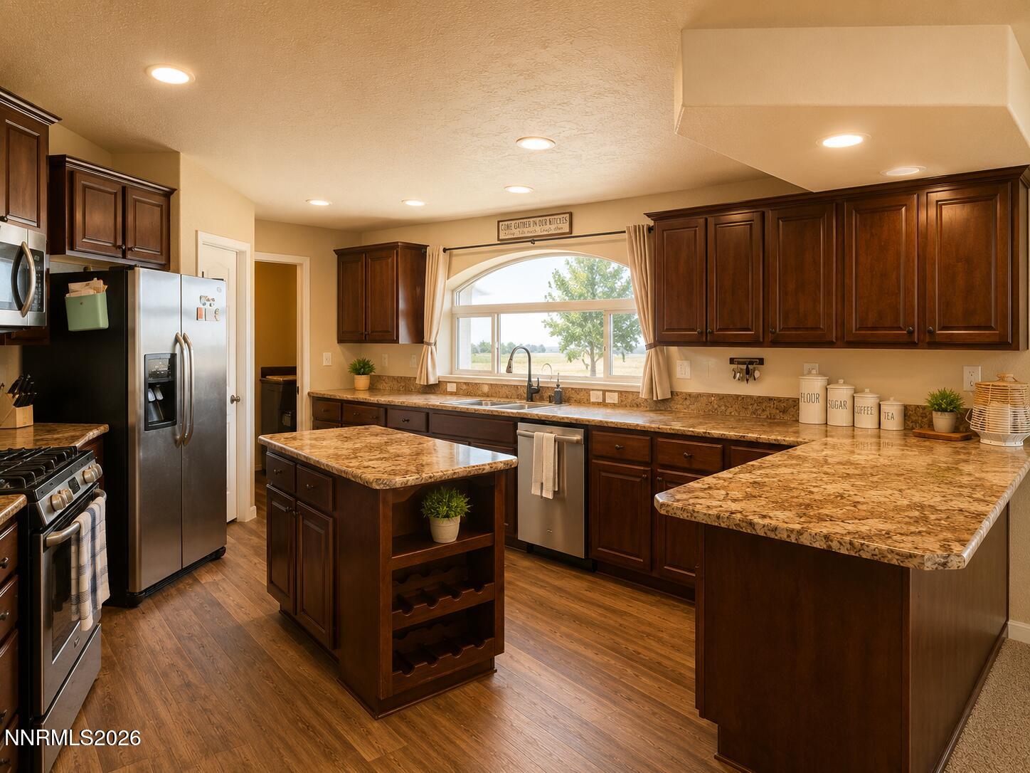 4755 Saddlehorn Drive Property Photo 7
